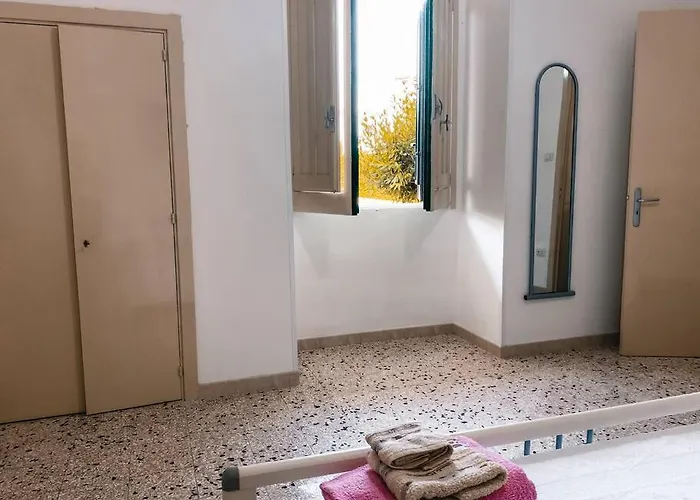 Tra Ulivi E Mare Nyaraló